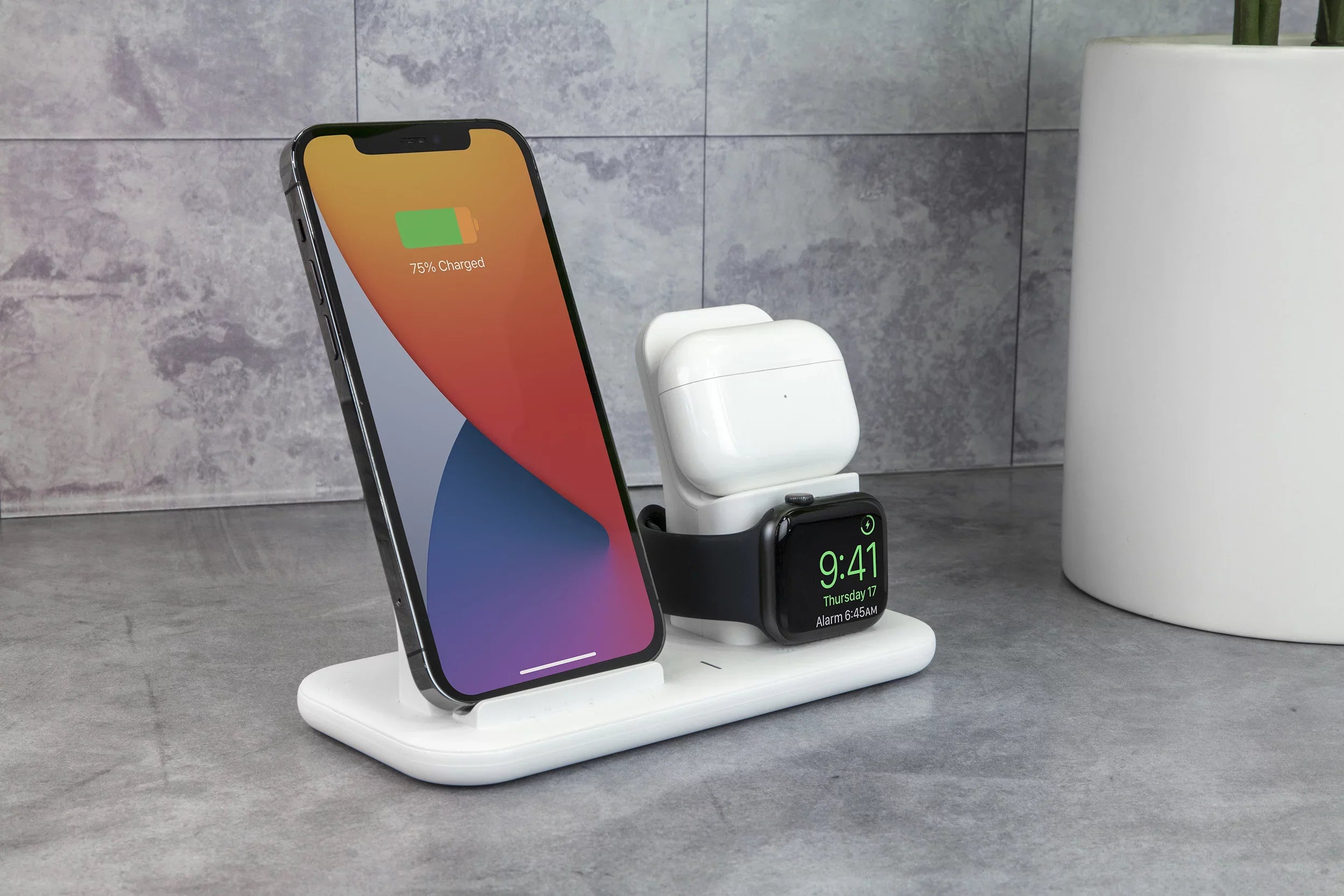 Scosche CSQ3N1WT-SP Qi-Enabled Smartphones, Watches and Earbuds, Qi-Certified Wireless Charging Dock, White