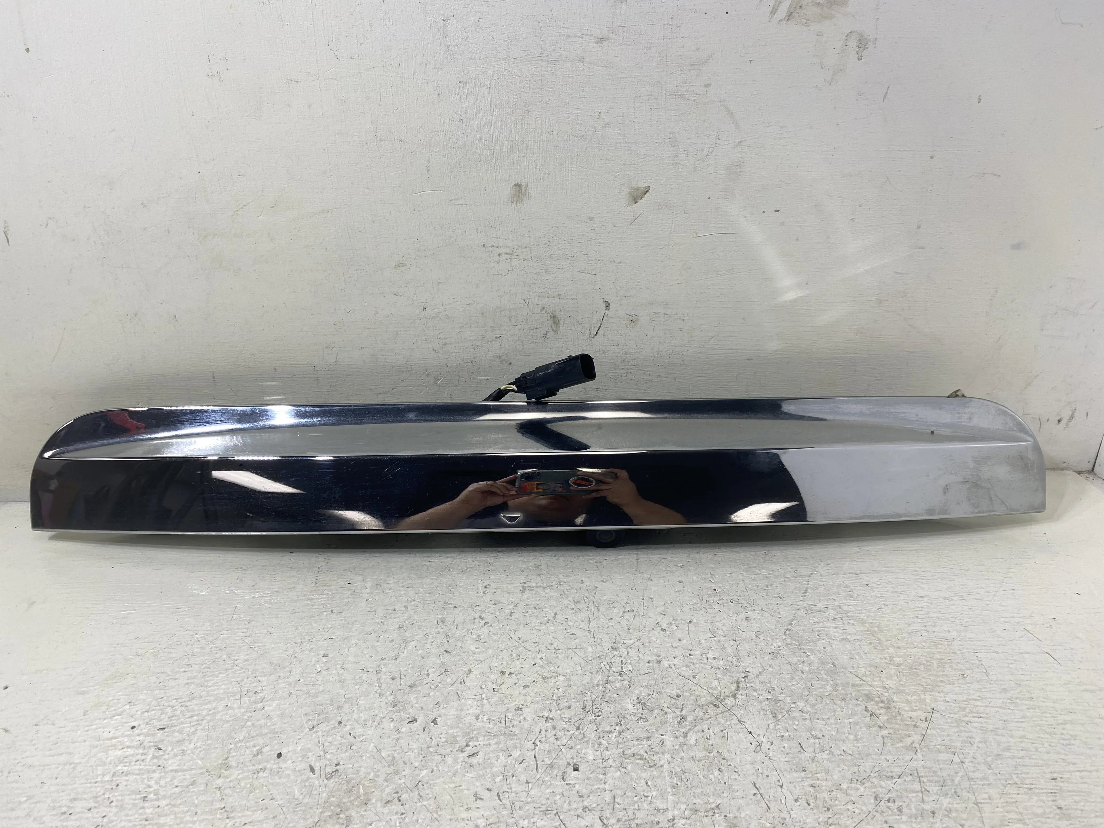 Pre-Owned 2011-2014 Ford Explorer License Housing Mount Rear View Camera OEM LKQ (Good)