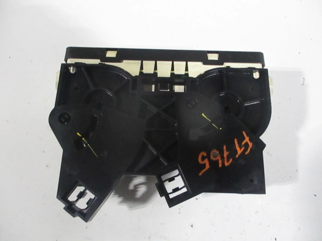 Pre-Owned 06-07 Saturn Ion AC Heater Temperature Controle OEM LKQ (Good)