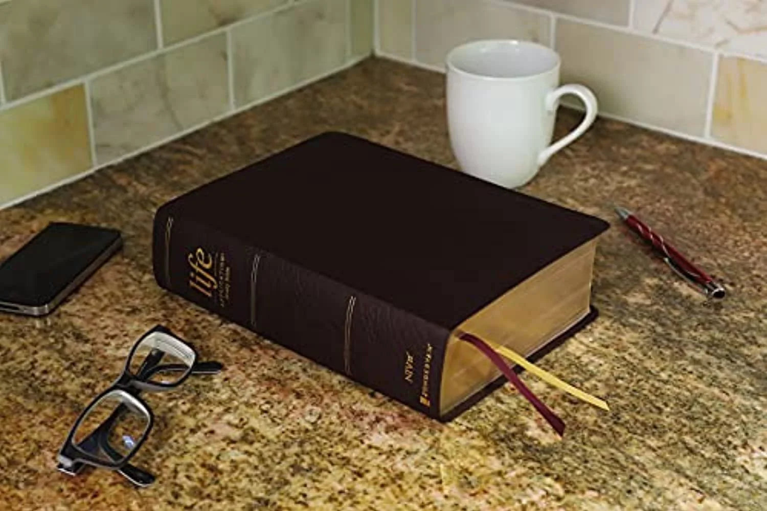 Zondervan  NIV Life Application Study Bible - Large Print - Third Edition, Burgundy Bonded Leather - Apr 2020