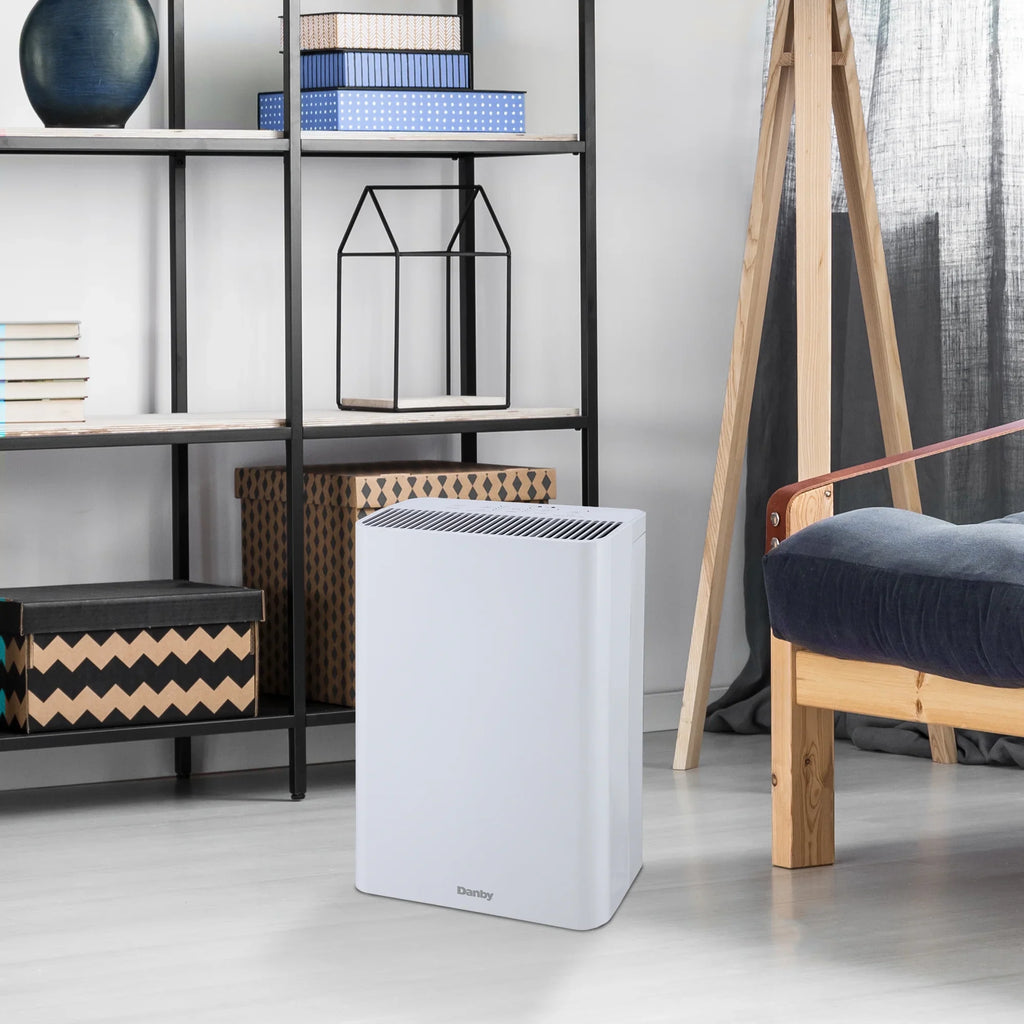 Danby DAP152BAW-I Air Purifier up to 210 sq. ft. in White with True Hepa Filter to reduce smoke and pollutants