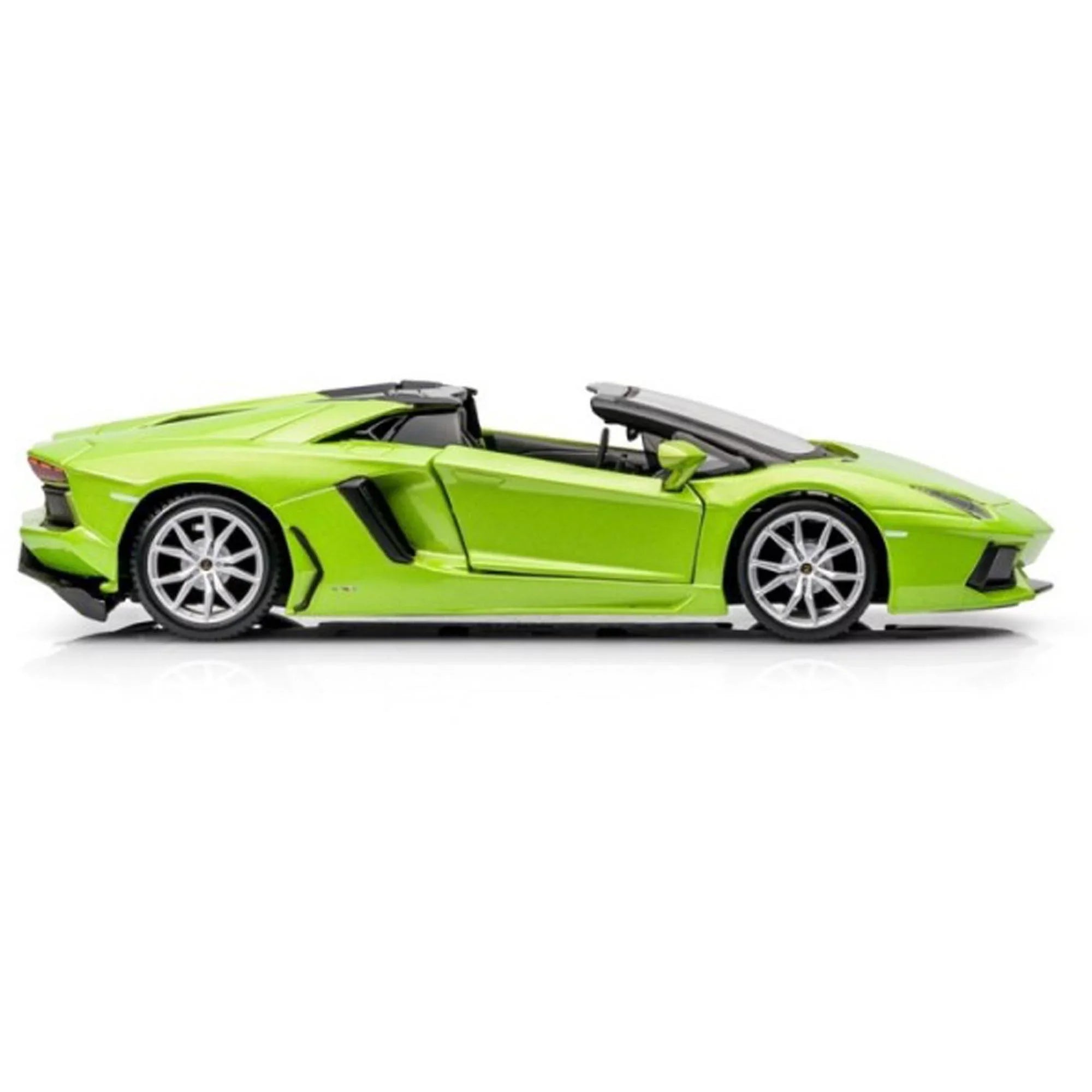 Maisto Assembly Line Lamborghini Aventador Roadster Die Cast Model Kit (39124)