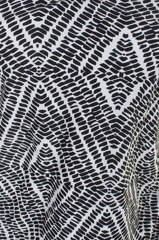 Island Escape Black White Diamond Bay High-Neck Macrame Tankini Top 12