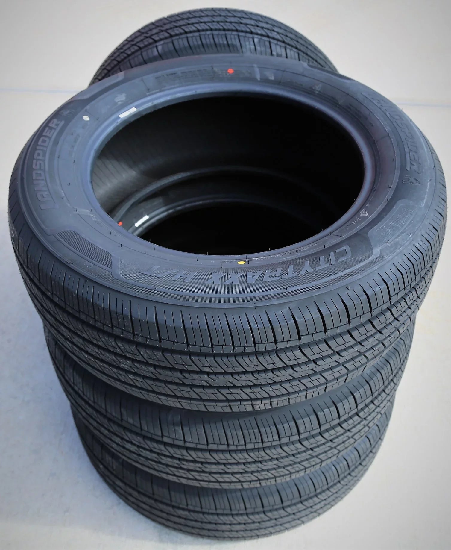 LANDSPIDER CITYTRAXX H/T LT275/65R18 123/120S E BSW ALL SEASON TIRE Fits: 2019-23 Chevrolet Silverado 1500 LT Trail Boss, 2004-08 Ford F-150 FX4