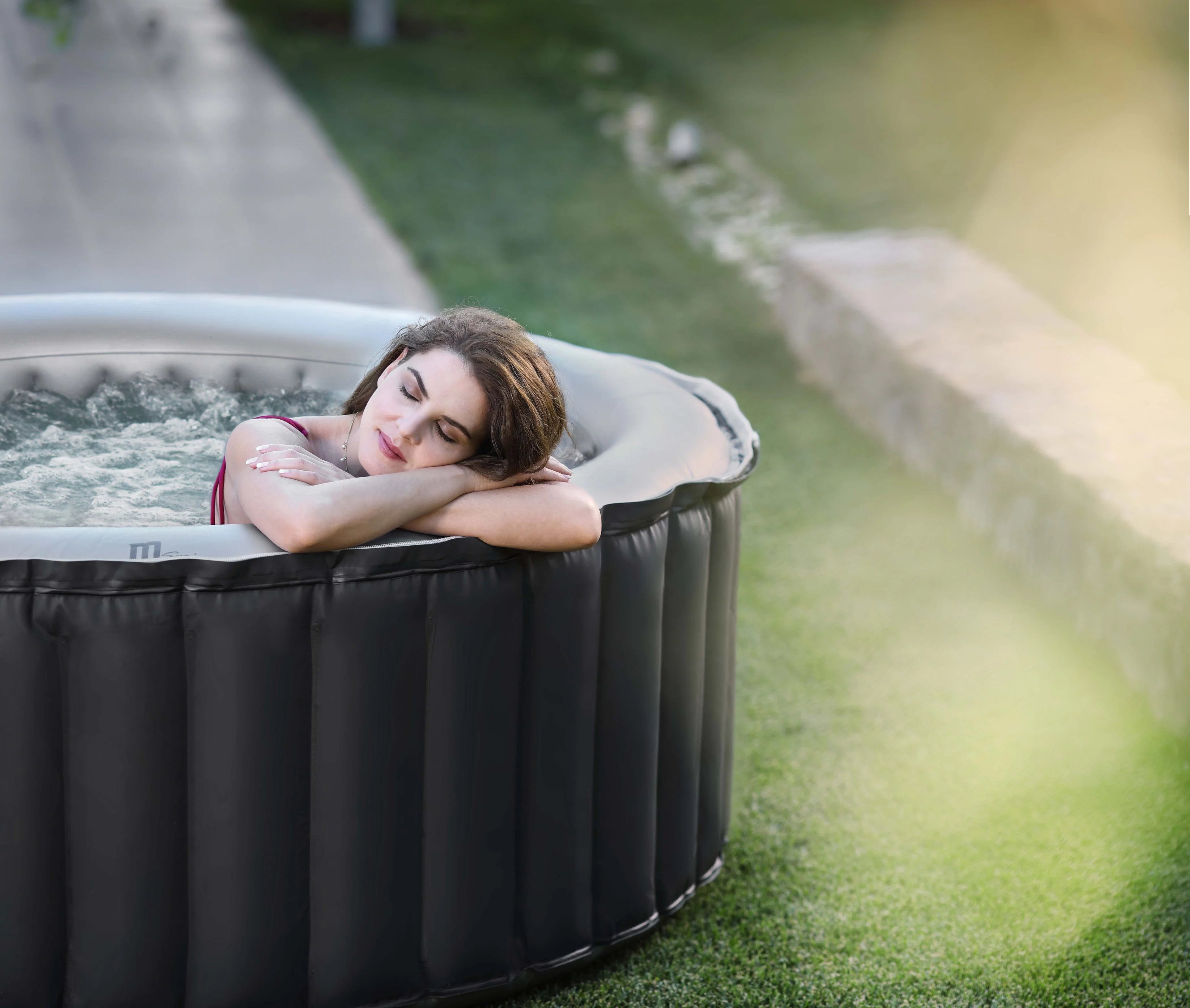 Mspa Silver Cloud, Delight Series, InfLatitudeable Hot Tub & Spa, 118 Jets, 700w Massage Air Blower, 1350w Water Heater, One Piece Easy Install, Round, 2+2 Persons