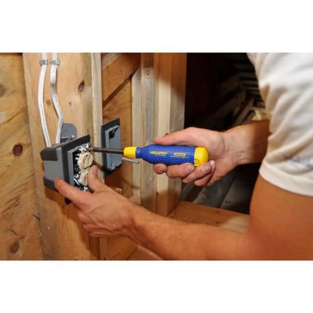 MEGAPRO Multi-Bit Screwdriver,15-in-1,8-1/2" 151NAS-B