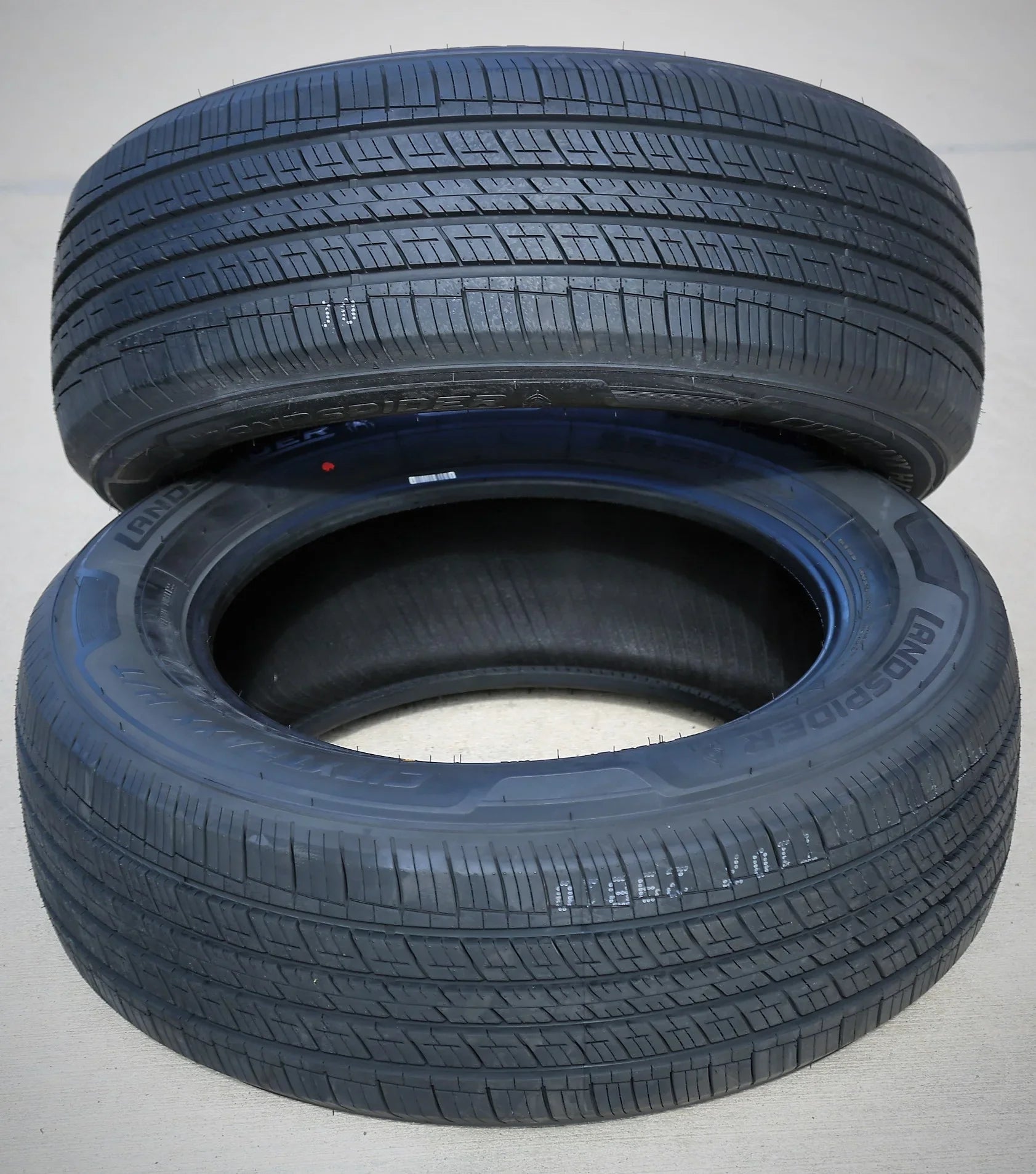 LANDSPIDER CITYTRAXX H/T LT275/65R18 123/120S E BSW ALL SEASON TIRE Fits: 2019-23 Chevrolet Silverado 1500 LT Trail Boss, 2004-08 Ford F-150 FX4
