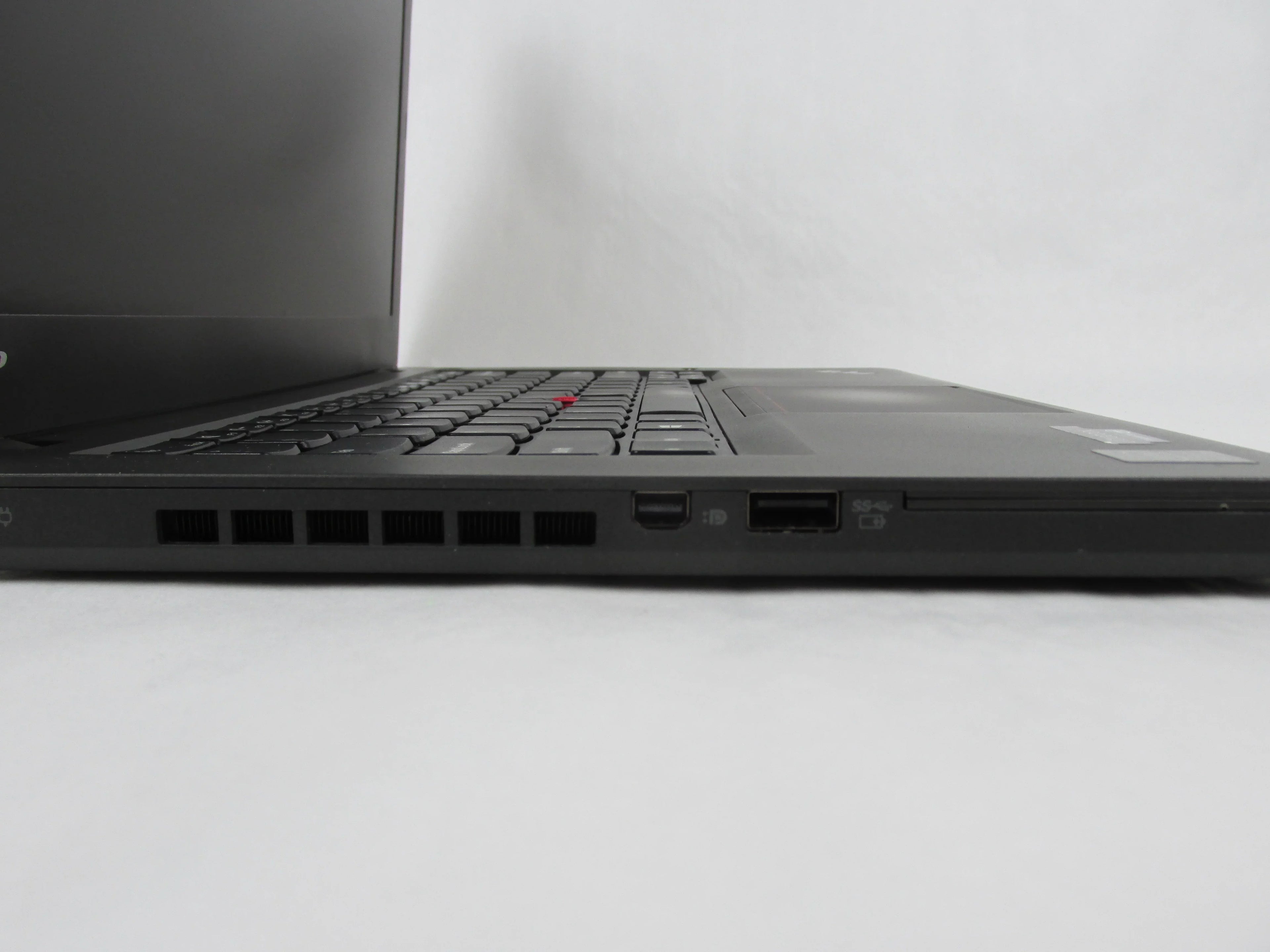 T440 i7, 240 SSD 8 GB RAM WIN 10 PRO - USED