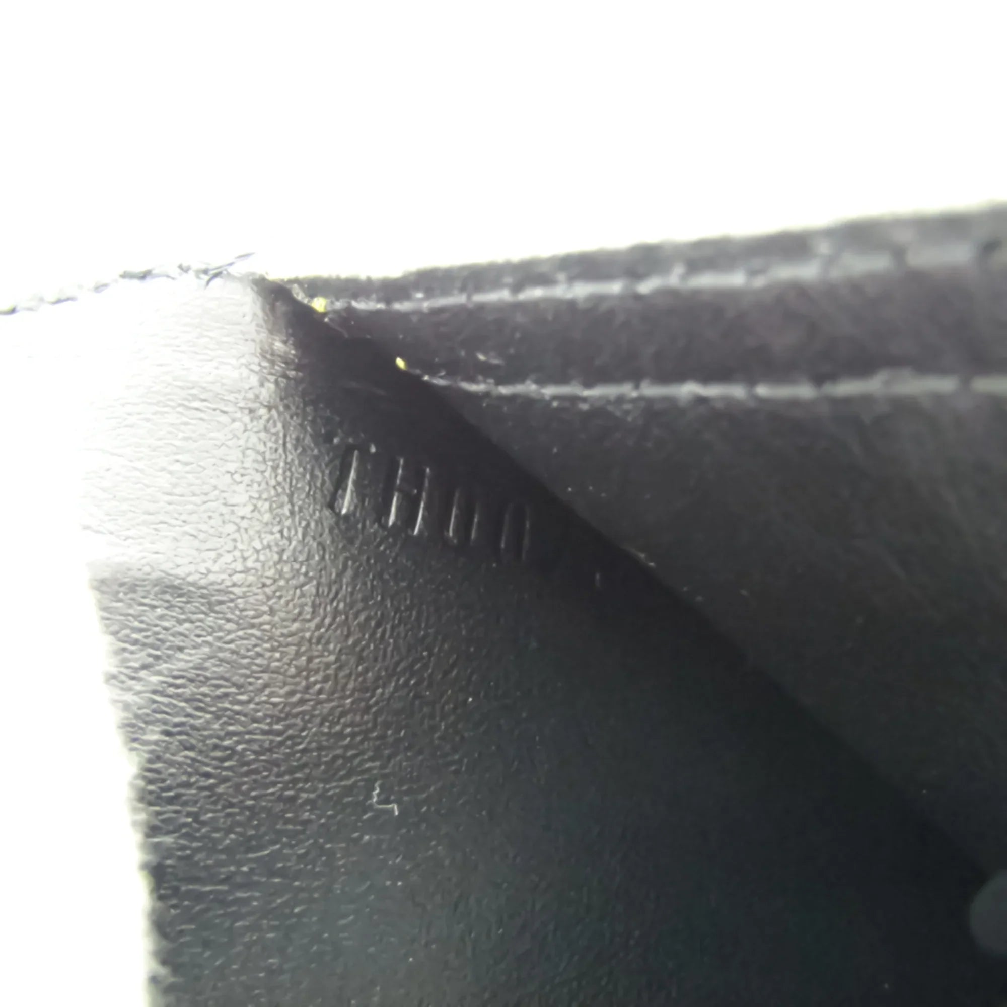 Pre-Owned Louis Vuitton Suhali Porte Tresor International M91836 Women's Suhali Leather Long Wallet (bi-fold) Noir (Good)