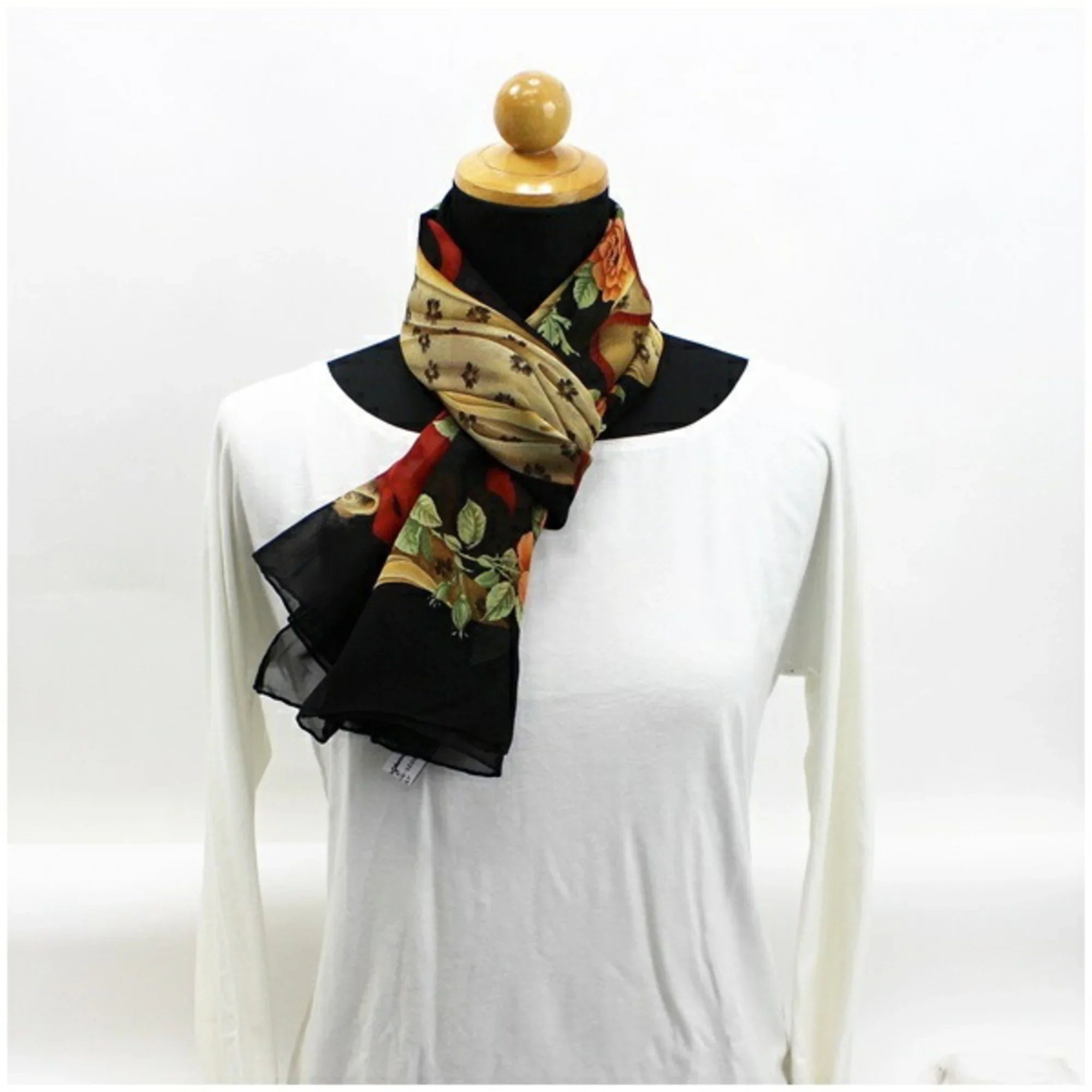Pre-Owned Salvatore Ferragamo rectangle silk scarf muffler stole black SALVATORE FERRAGAMO ladies paper ribbon pattern (Like New)
