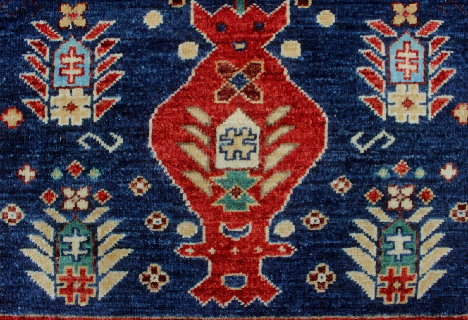 Aria Darnisha Blue/Red Rug, 9'2" x 12'8"