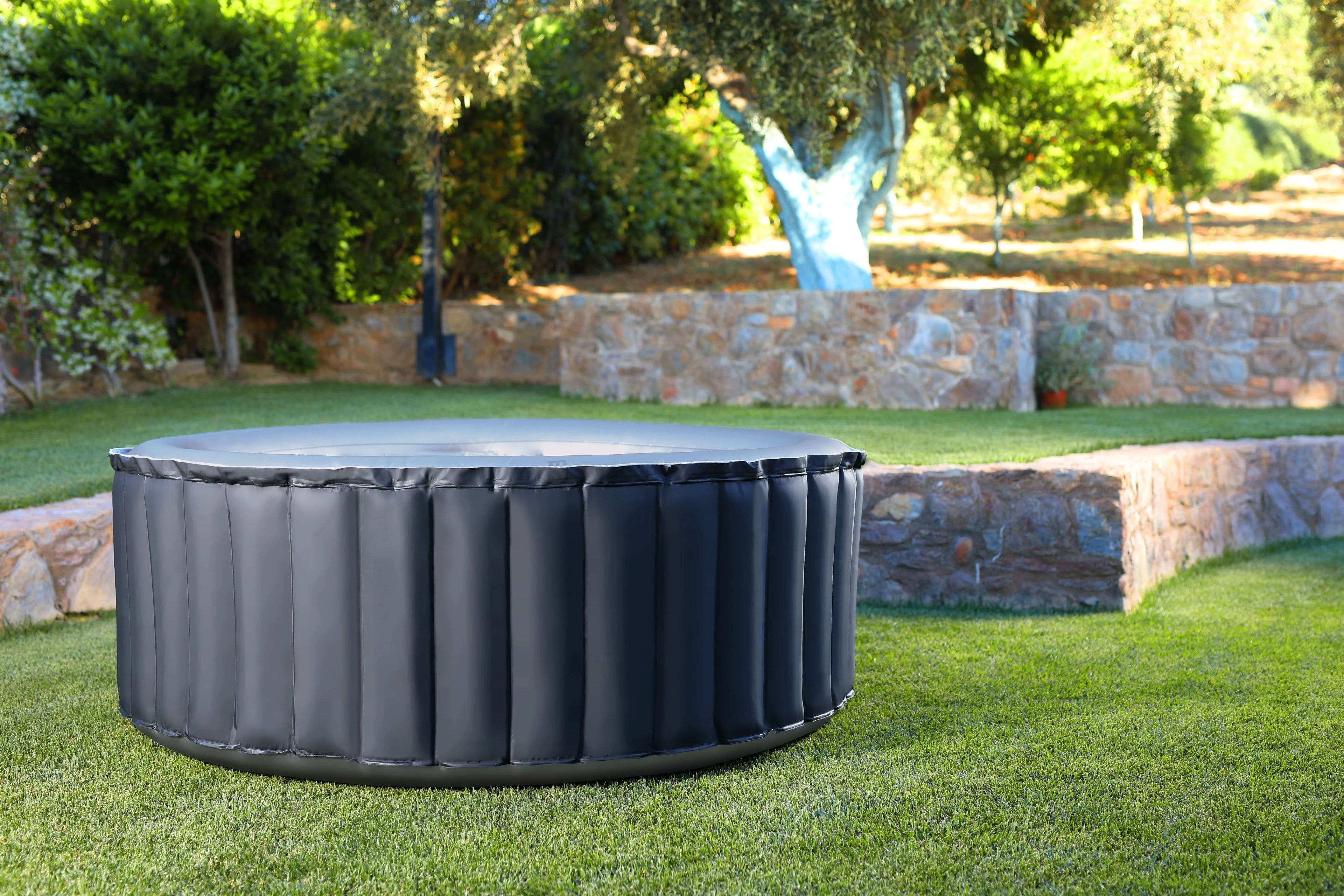 Mspa Silver Cloud, Delight Series, InfLatitudeable Hot Tub & Spa, 118 Jets, 700w Massage Air Blower, 1350w Water Heater, One Piece Easy Install, Round, 2+2 Persons