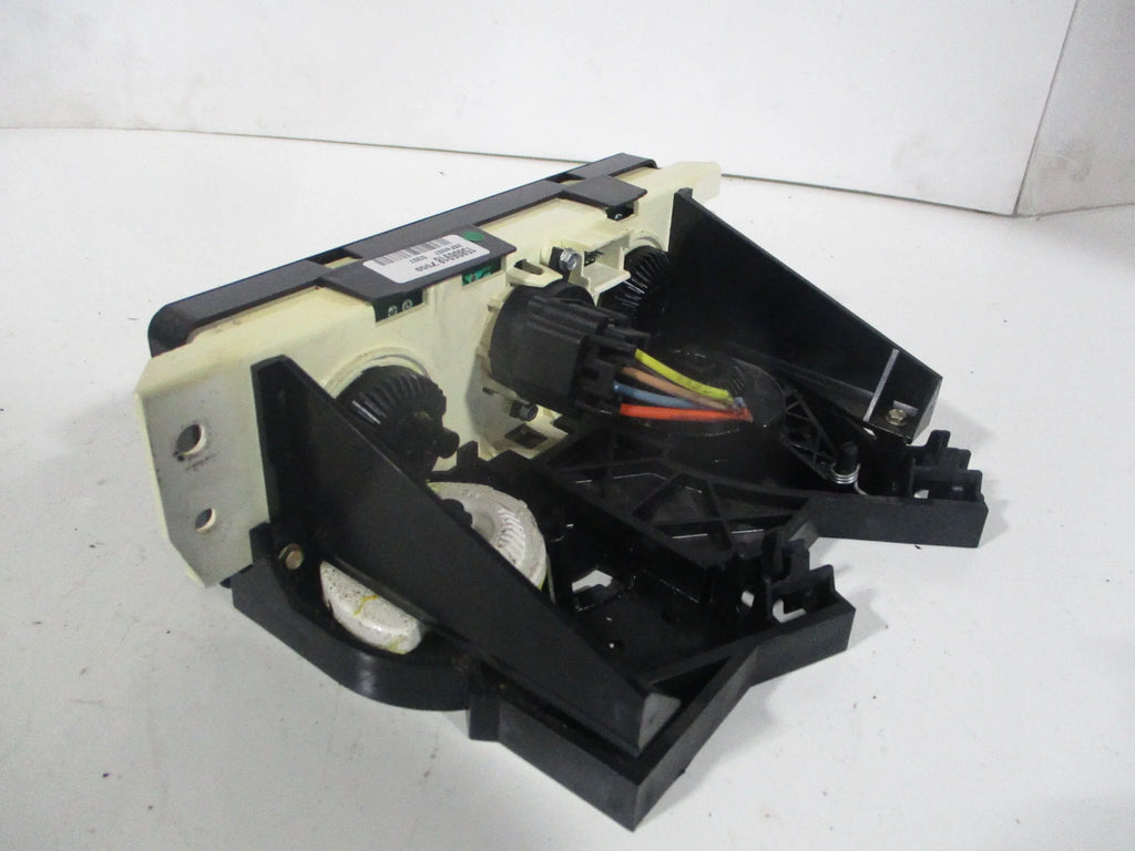 Pre-Owned 06-07 Saturn Ion AC Heater Temperature Controle OEM LKQ (Good)